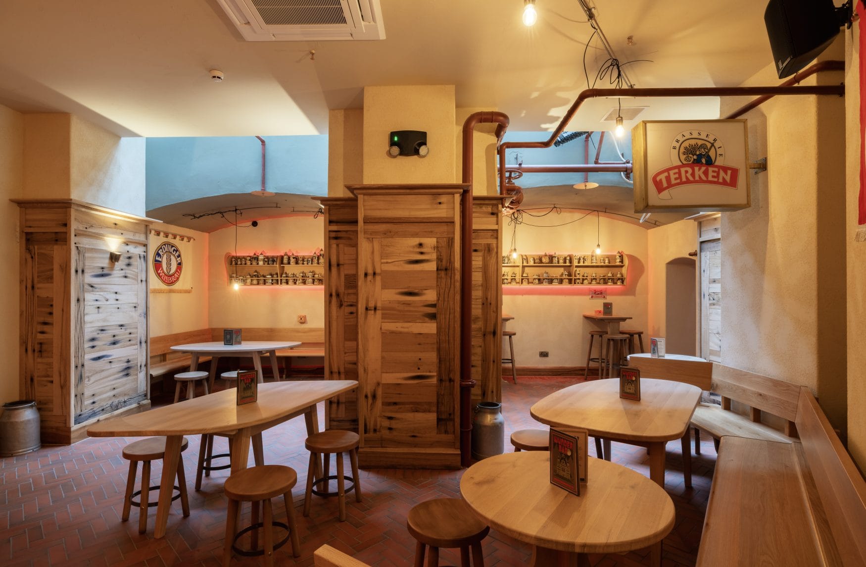 German bar in London | Albert's Schloss London Soho